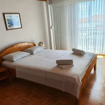 Niko Apartment Podstrana
