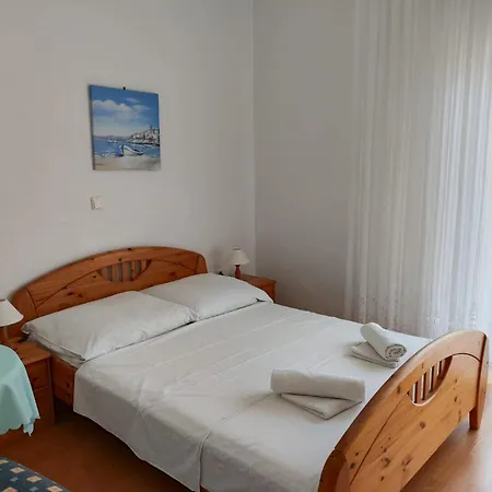 Niko Apartment